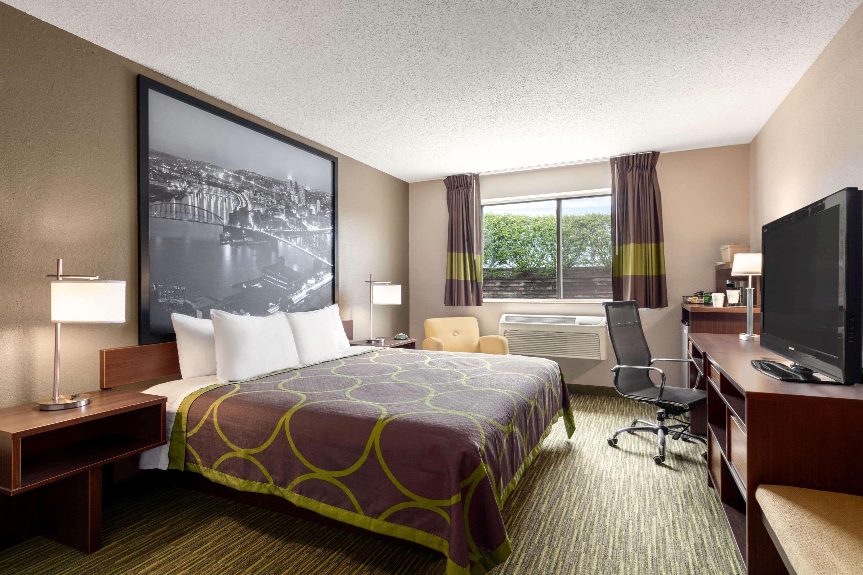 Super 8 By Wyndham Hanover Exterior photo