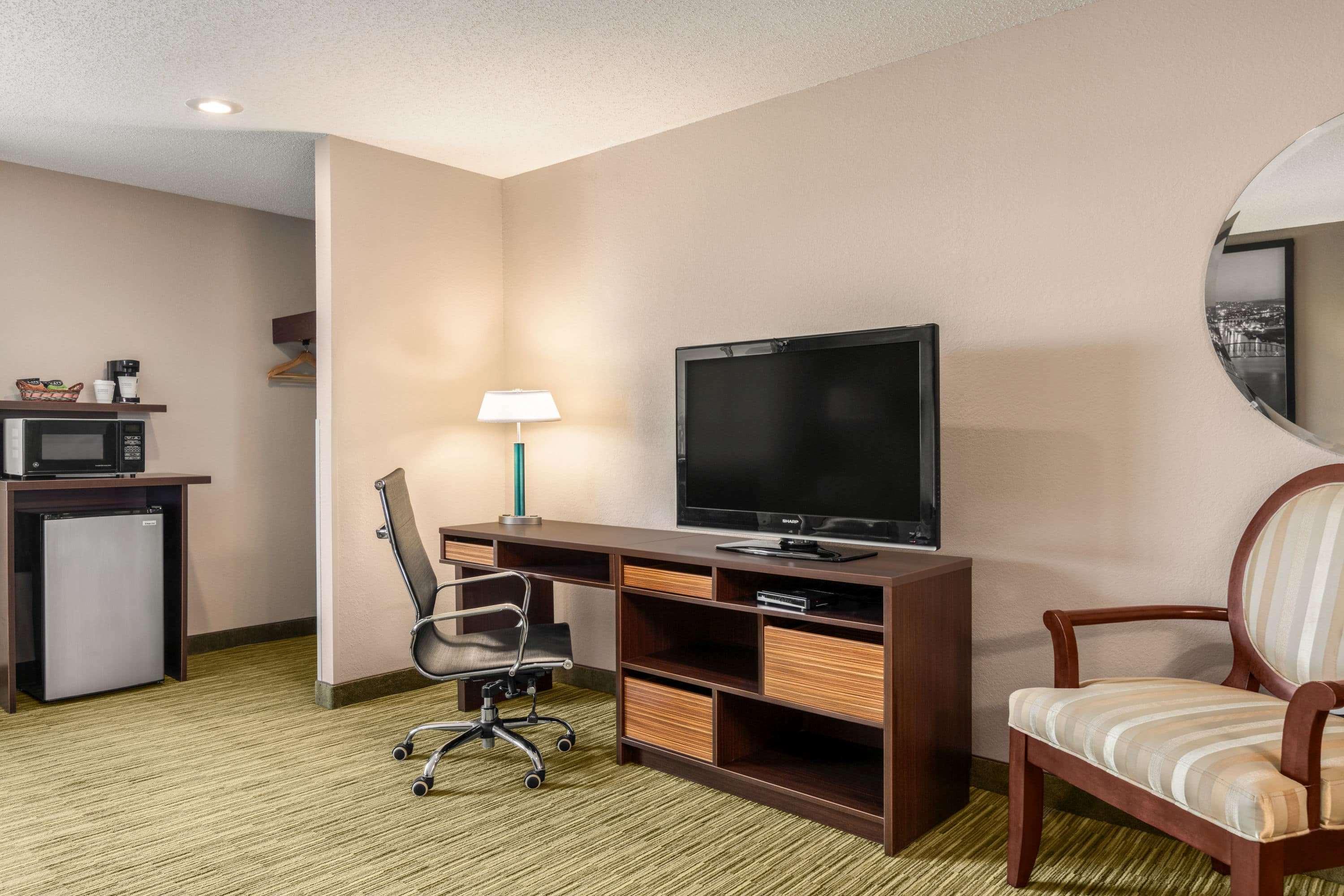 Super 8 By Wyndham Hanover Exterior photo